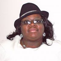 Nicole Simms Photo 10