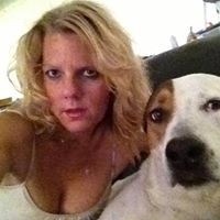 Jennifer August Photo 22
