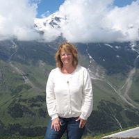 Mary Lindquist Photo 16