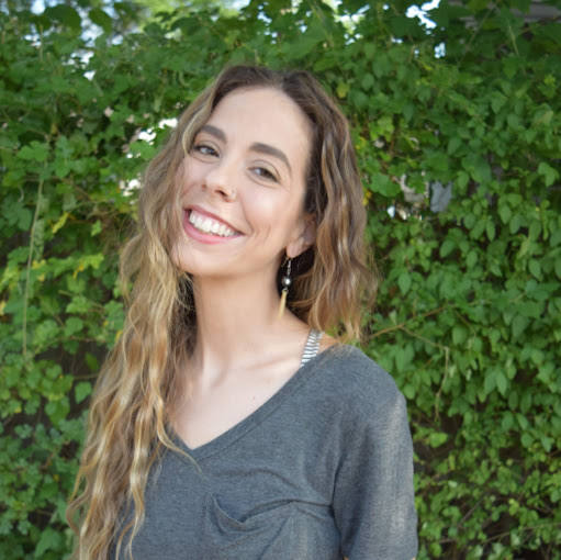 Emily Burnett Photo 5