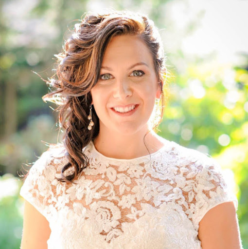 Amanda Dickey Photo 35