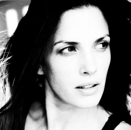 Holly Clark Photo 44