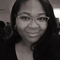 Candace White Photo 15