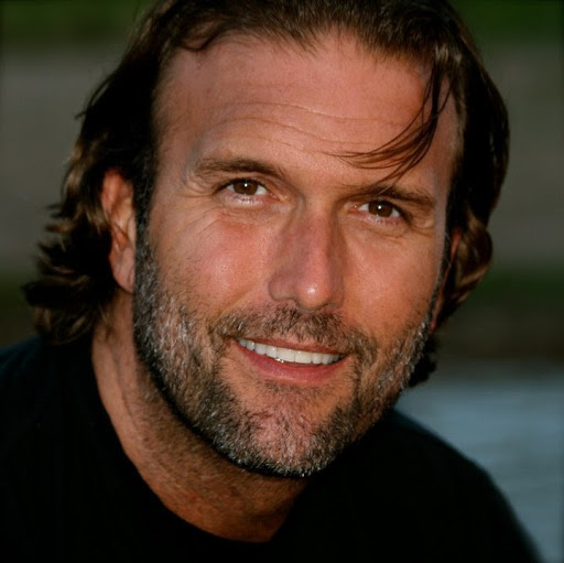 Lee Graham Photo 37