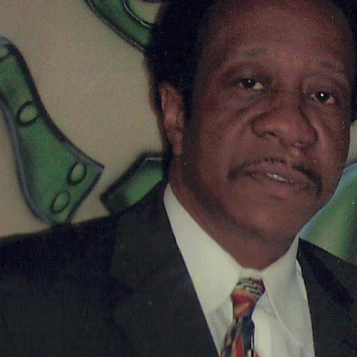 Thomas Mcneal Photo 27
