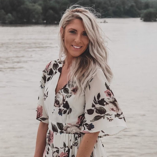 Erica Wagner Photo 22
