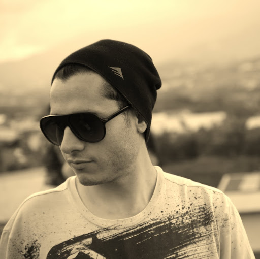 Franklin Leon Photo 8
