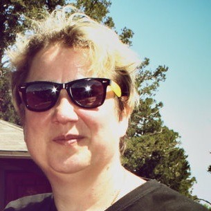 Susanne Hall Photo 14