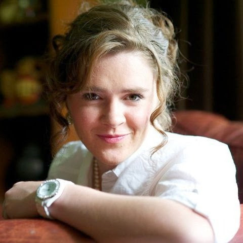 Rebecca Eaton Photo 38
