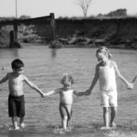 Kate Clark Photo 36