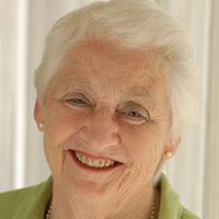 Elizabeth Livingstone Photo 9