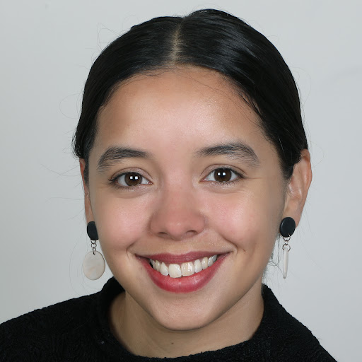 Alejandra Garza Photo 23