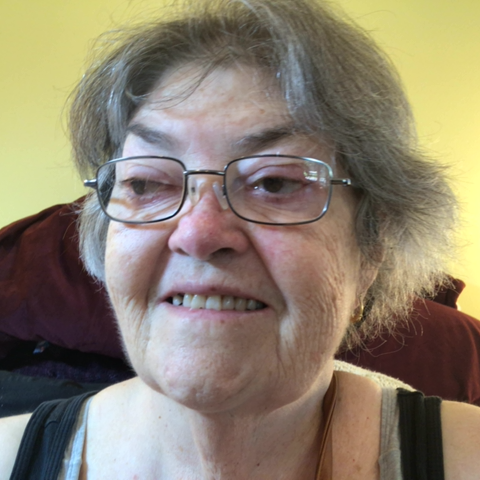 Laurie Mclaughlin Photo 27