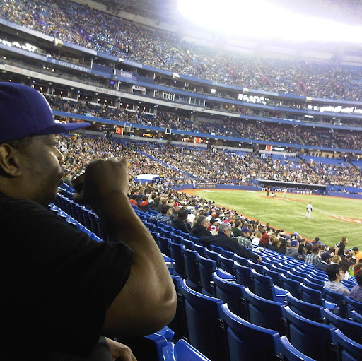 Jason Alvarez Photo 6