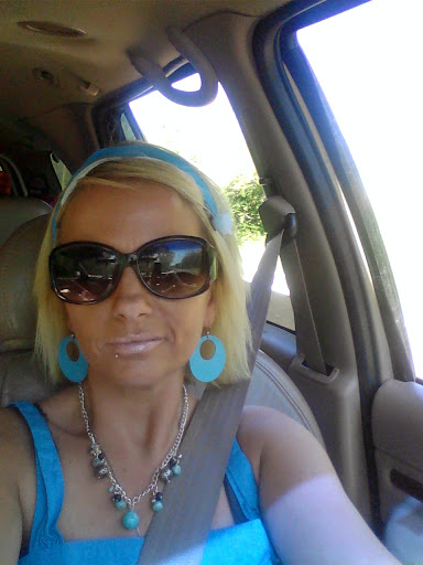 Melanie Crane Photo 15