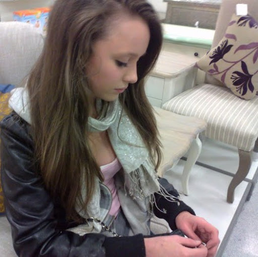 Lauren Lamb Photo 13