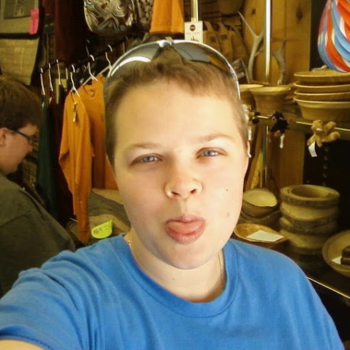 Angela Davidson Photo 30