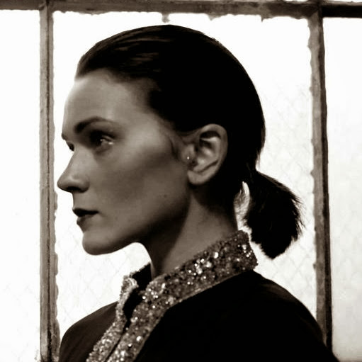Laura Richards Photo 22