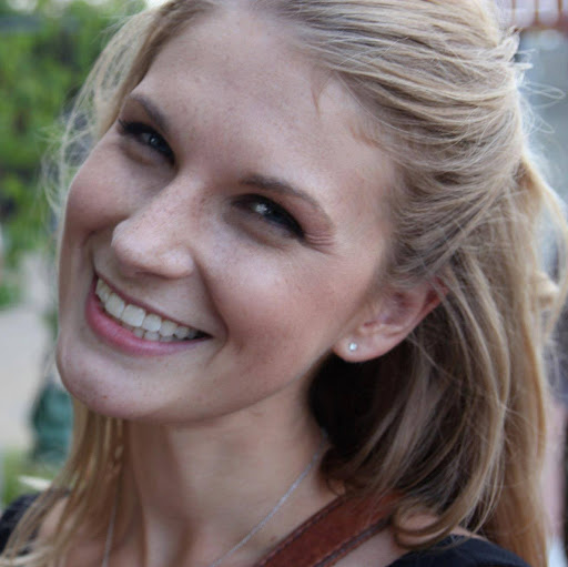 Stephanie Shell Photo 12
