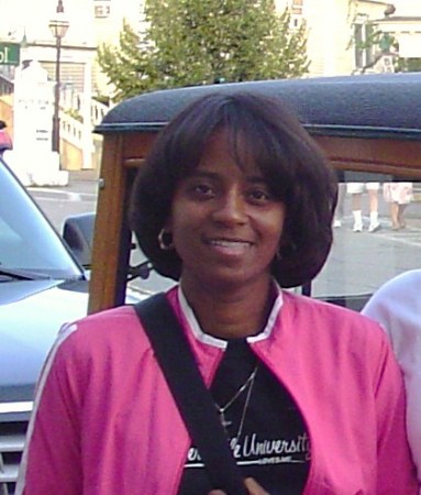 Tanya Thompson Photo 21
