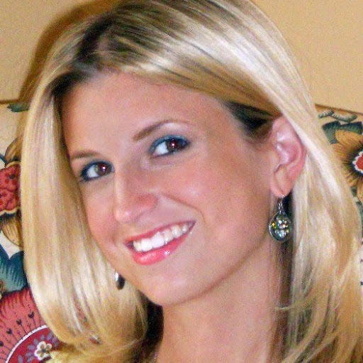 Laura Hickey Photo 31