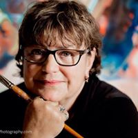 Ana Hamilton Photo 7