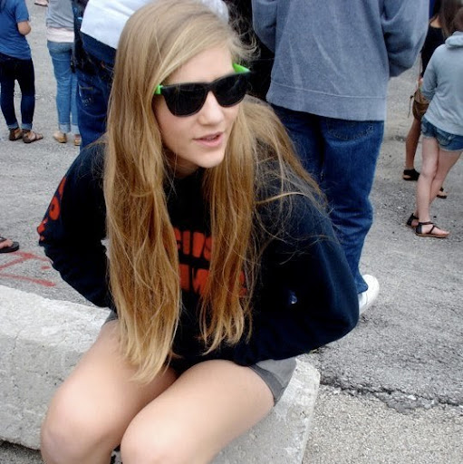 Becky Wolfe Photo 25