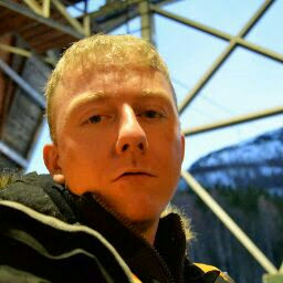 Chris Rowland Photo 4