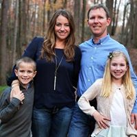 Julie Hogue Photo 15