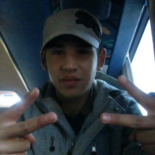 Robin Reyes Photo 29