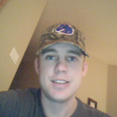 Travis Lowe Photo 31