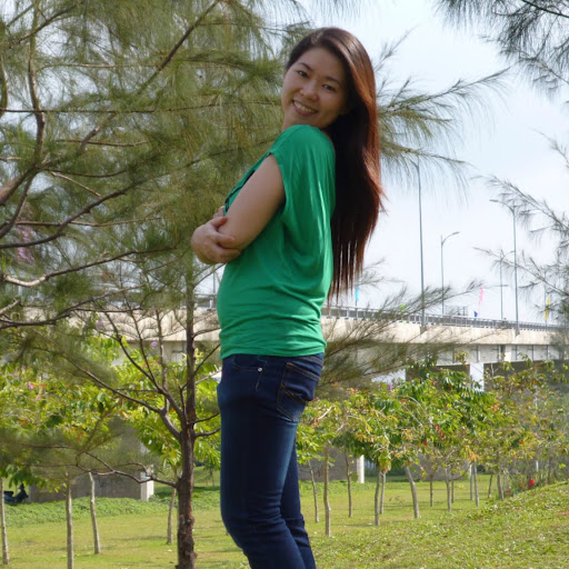 Hong Ly Photo 16