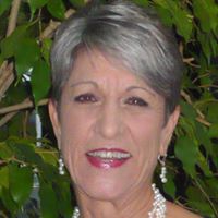 Anne Davidson Photo 28