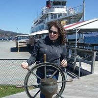 Angela Caceres Photo 30