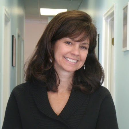 Theresa Ellis Photo 32
