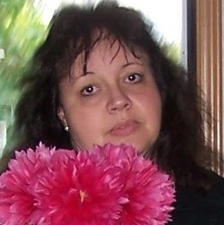 Terri Oliver Photo 32