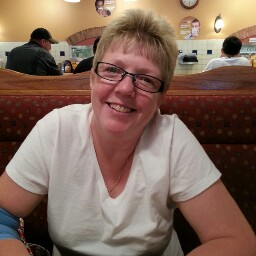Evelyn Schultz Photo 26