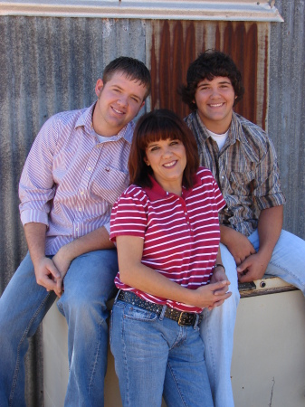 Traci Howard Photo 28