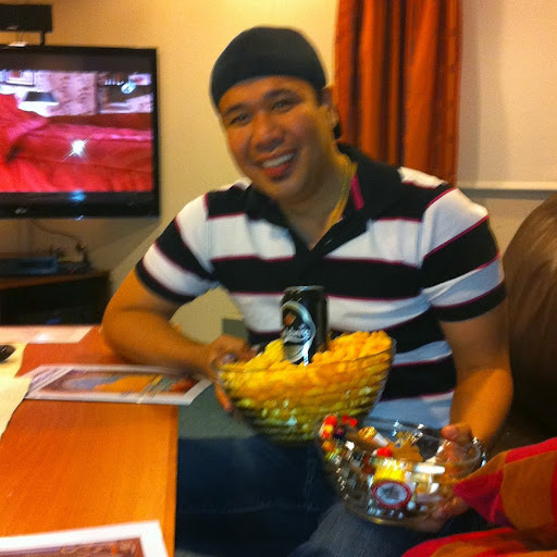 Jerry Luna Photo 26