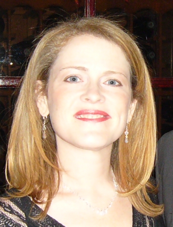 Veronica Hughes Photo 9