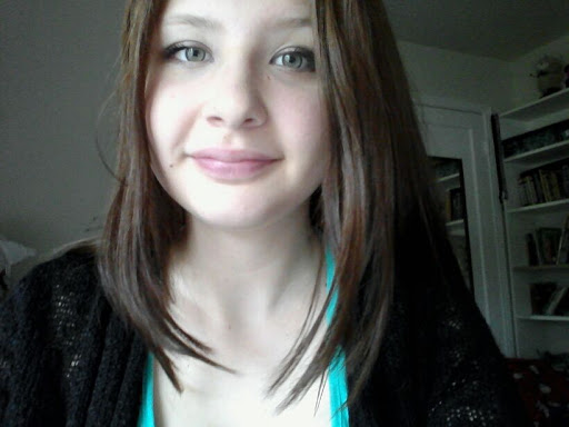 Katie Hanson Photo 14