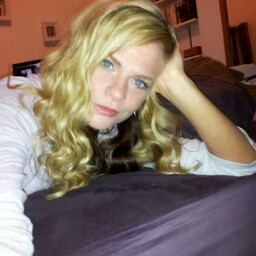 Jennifer Parks Photo 34