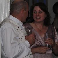Angela Byrnes Photo 17