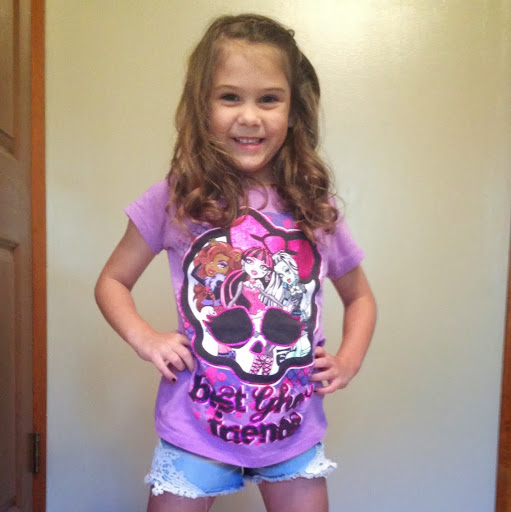 Laura Lowery Photo 4