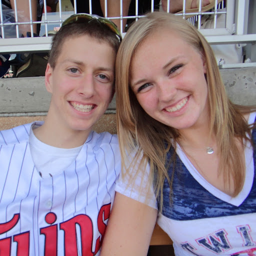 Sarah Schroeder Photo 27