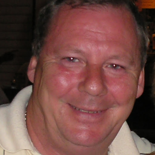 Tom Lyon Photo 17