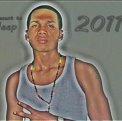 Jean Medina Photo 12