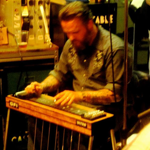 Joe Carlson Photo 17