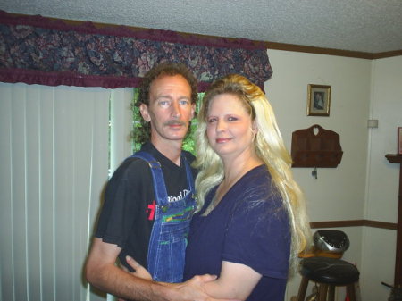 Angela Hawkins Photo 42