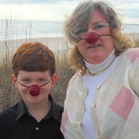 Elizabeth Simmons Photo 22